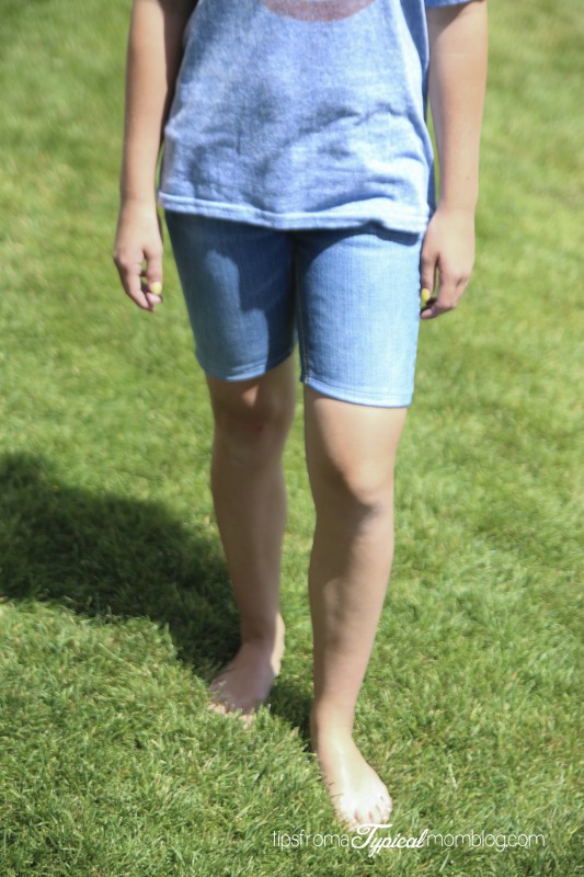 How to turn your daughters Capri Pants into Bermuda Shorts