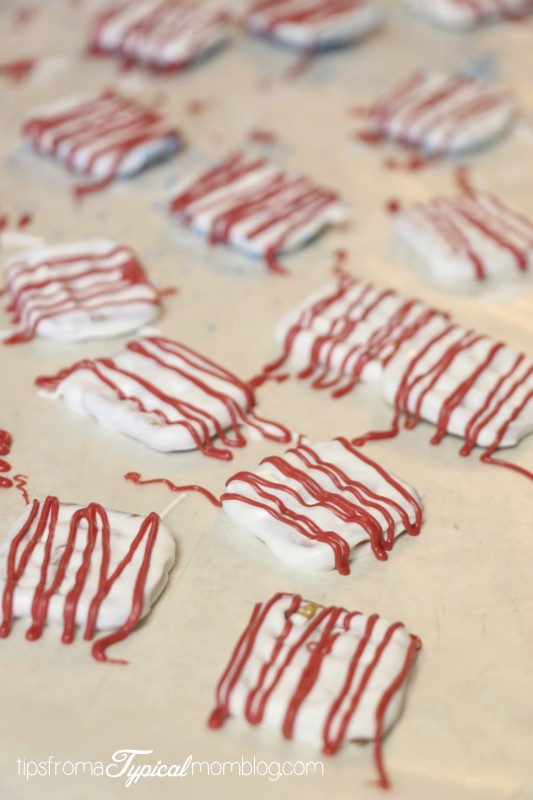 4th of July Dipped Pretzels