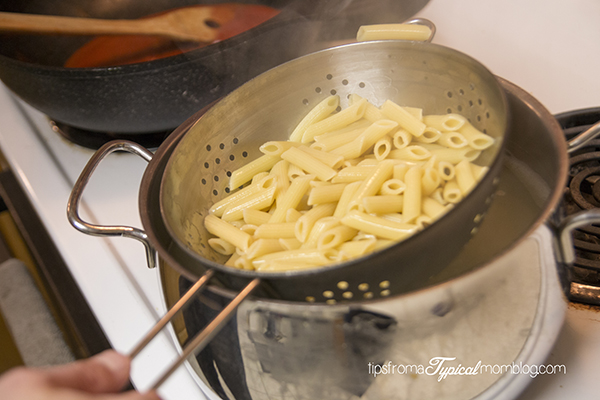 The RIGHT Way to Cook Pasta