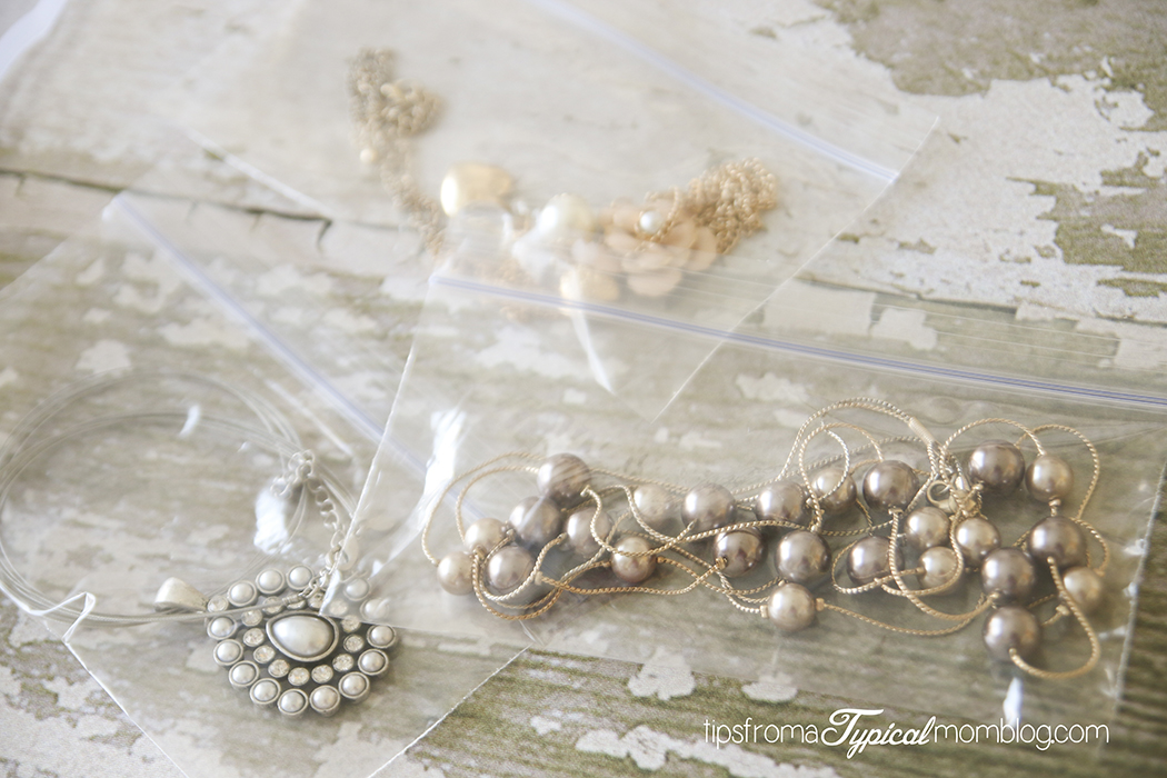 How to Pack Jewelry // No More Tangled Mess Tips from a Typical Mom