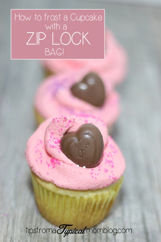 How to Frost Cupcakes with a Zip Lock Bag Video Tutorial