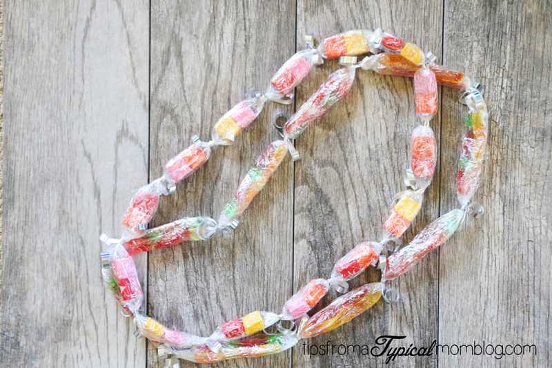 How to make a candy graduation lei